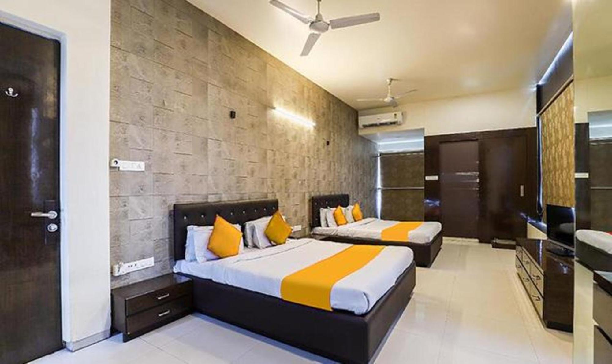 Hotel O Marigold Σουράτ Εξωτερικό φωτογραφία