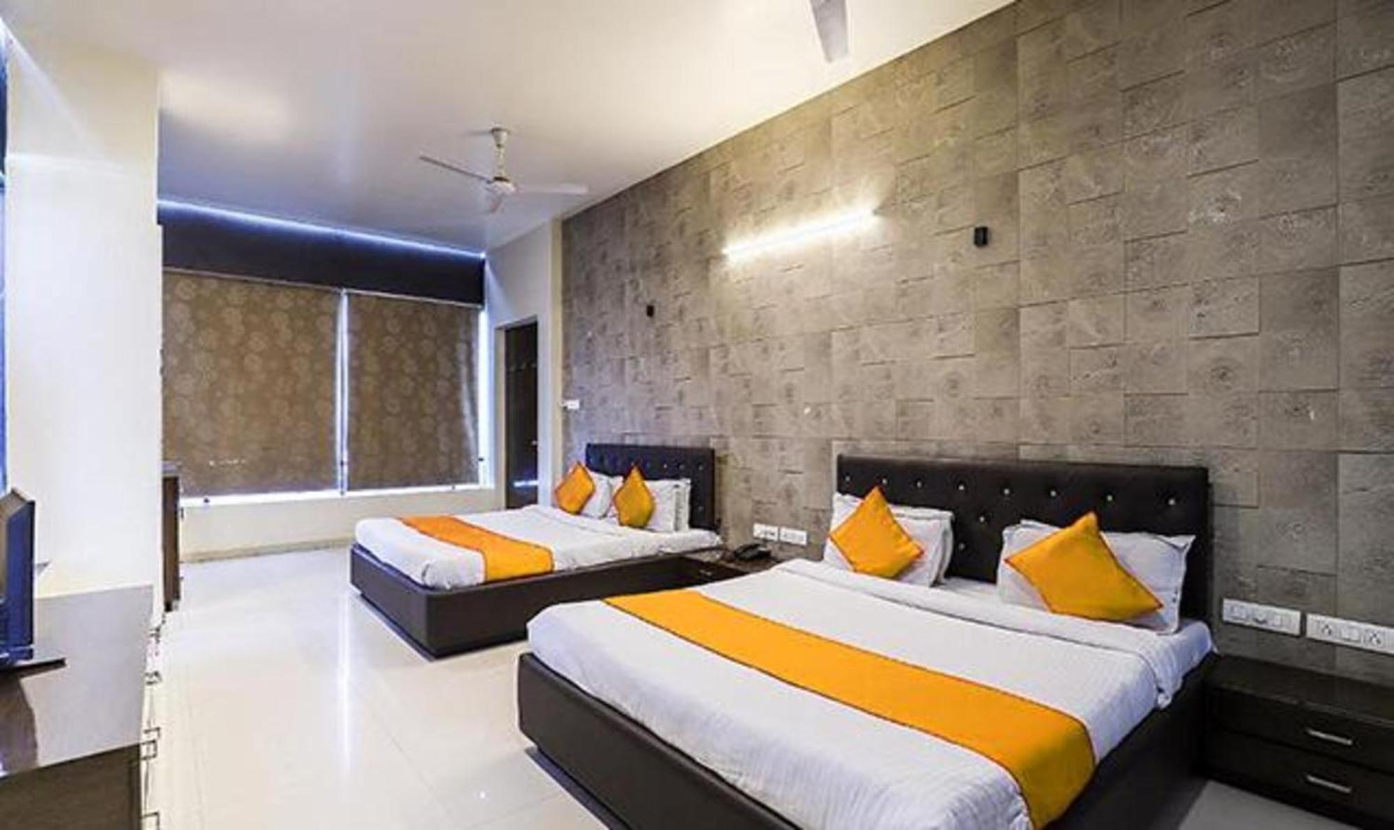 Hotel O Marigold Σουράτ Εξωτερικό φωτογραφία