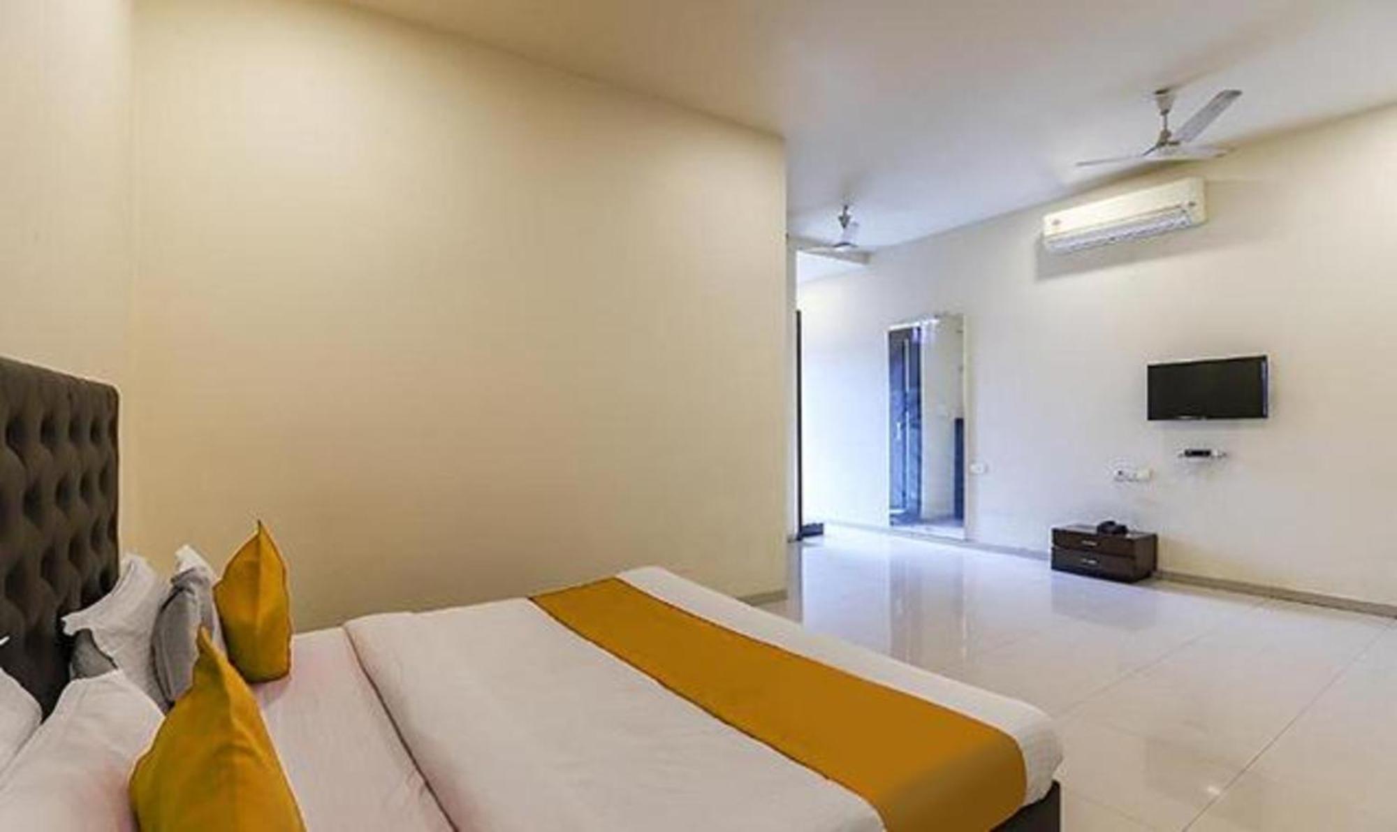 Hotel O Marigold Σουράτ Εξωτερικό φωτογραφία