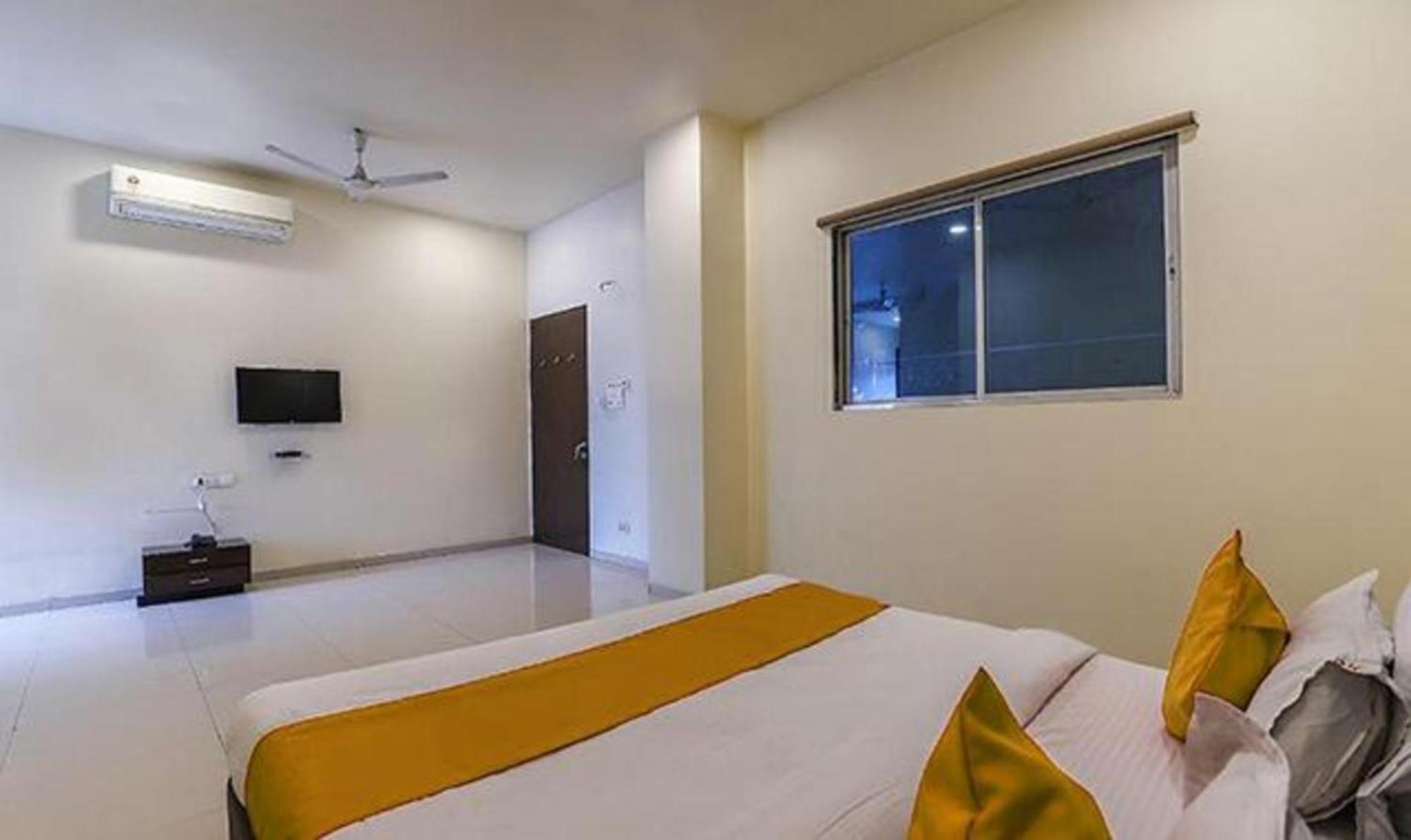 Hotel O Marigold Σουράτ Εξωτερικό φωτογραφία